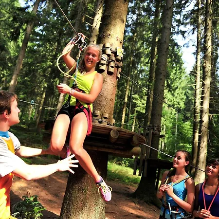 Des Vieilles Forges Camping *
